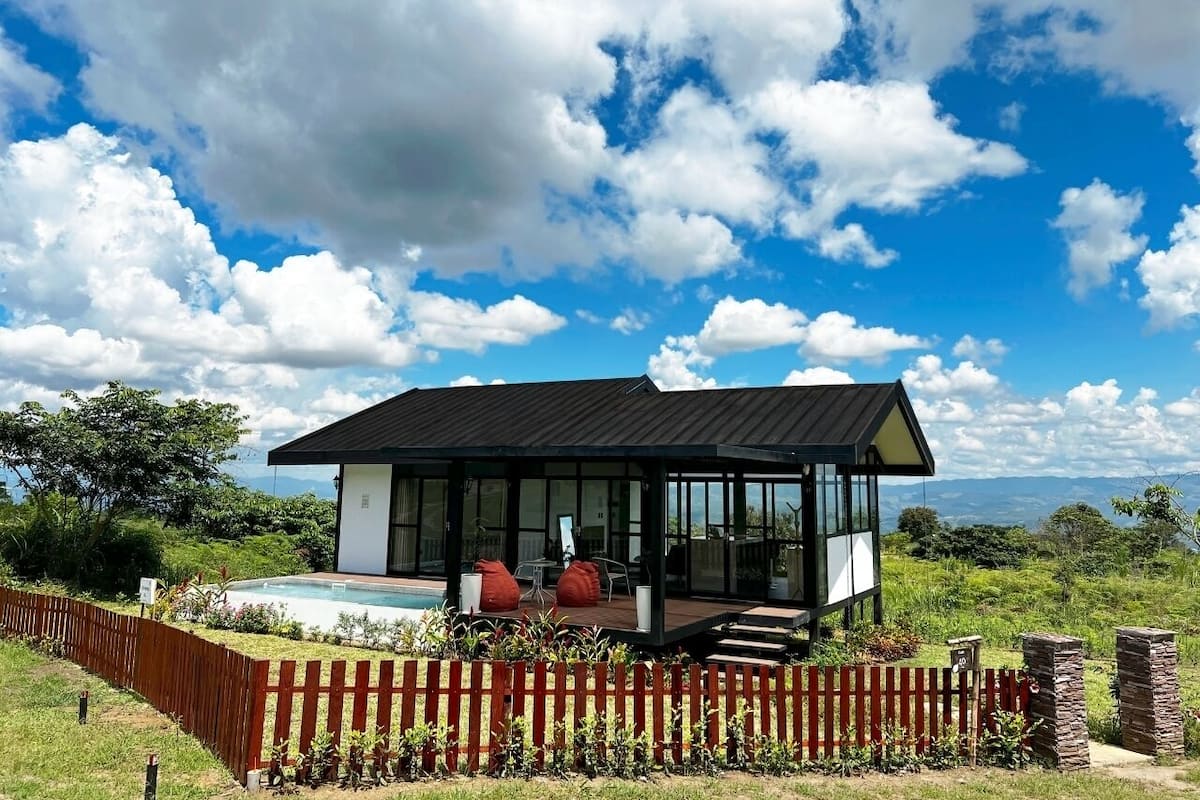 Comfort Cottage, 2 Bedrooms, Private Pool, Garden View | Egyptian cotton sheets, premium bedding, down comforters, minibar
