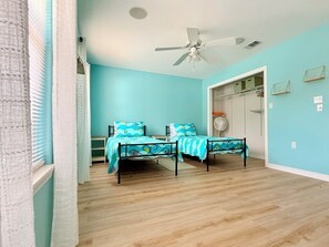 3 bedrooms, iron/ironing board, WiFi, bed sheets - Family-Friendly Navarre Retreat w/Private Pool & Near the Beach (Navarre)