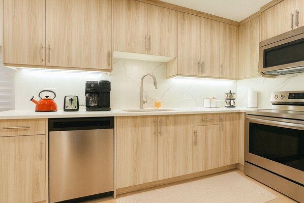 Microwave, oven, stovetop, dishwasher