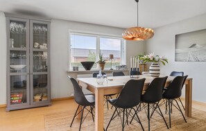 Dining - Gorgeous home in ålbæk with WiFi (Ålbæk)