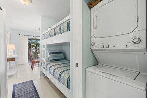 1 bedroom, free WiFi, bed sheets, wheelchair access - No Worries, Relaxing Sound side Retreat with pool (Navarre)