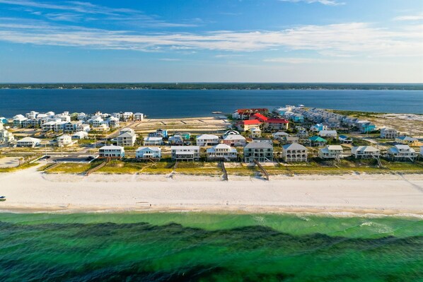 Beach - No Worries, Relaxing Sound side Retreat with pool (Navarre)