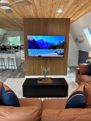 テレビ、卓球台