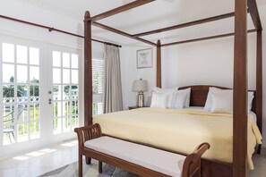 3 bedrooms, iron/ironing board, internet, bed sheets