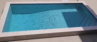 Le Chateau - Scarlet Ibis Apartment
