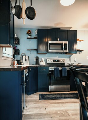 Microwave, oven, stovetop, dishwasher
