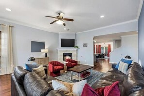 Smart TV, fireplace, table football, ping pong