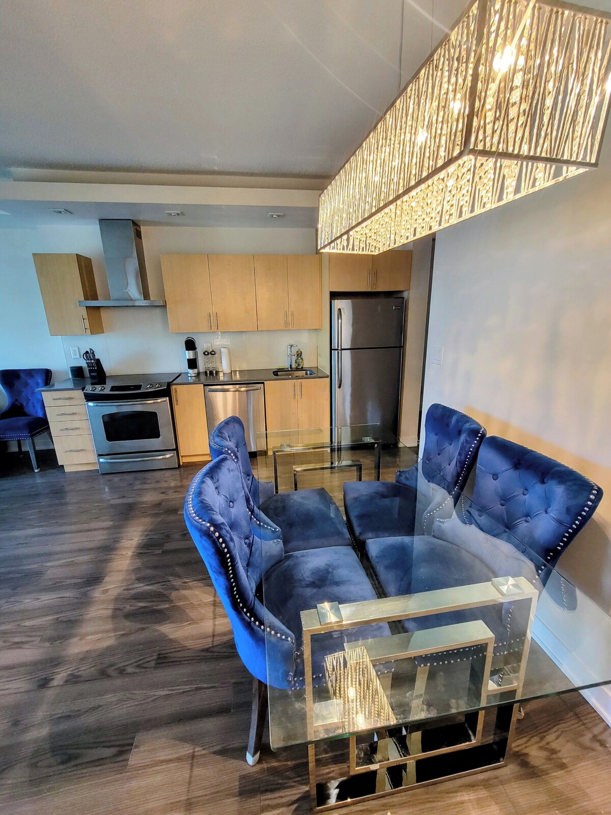 Amazing suite located in Toronto Humber Bay