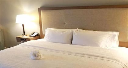Inn at Philadelphia Airport