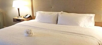 Inn at Philadelphia Airport