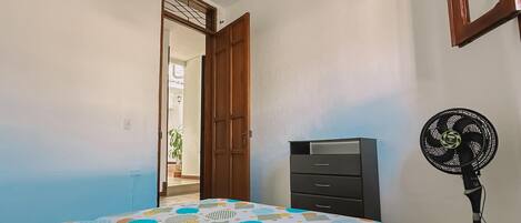 Habitación clásica, vistas al patio | Wifi gratis