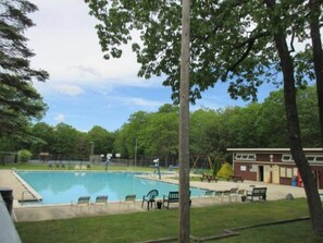 Piscine extérieure, piscine chauffée