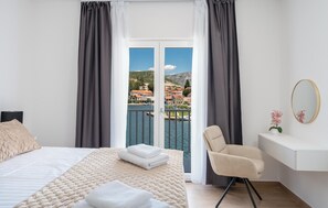 4 bedrooms, free WiFi