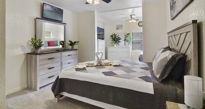 Cozy on Crooked Lake - Lakefront & Pet Friendly