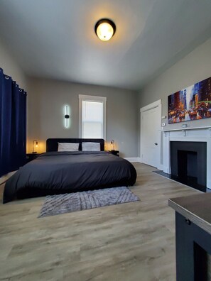 2 عدّة غرف نوم ومكتب ومكواة/لوح كي وواي فاي مجانًا