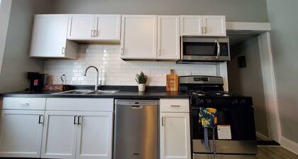 Cozy 2-Bedroom House Near Top Attractions in Covington