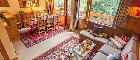 TV, DVD player, stereo