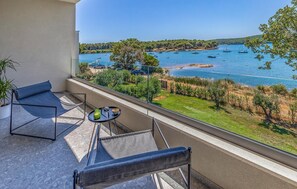 Terrace/patio - Gorgeous home in Medulin with private swimming pool, can be inside or outside (Medulin)