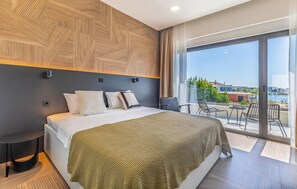 3 bedrooms, travel crib, free WiFi