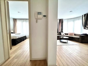 1 bedroom, iron/ironing board, WiFi, bed sheets - Modern Apartment for 4 Near Museums (Brussels)