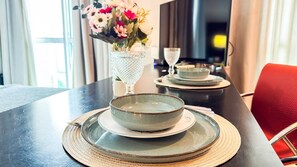 Deluxe Suite | Dining - HOTEL PERDIZES - Flat Executivo - 1403 (São Paulo)