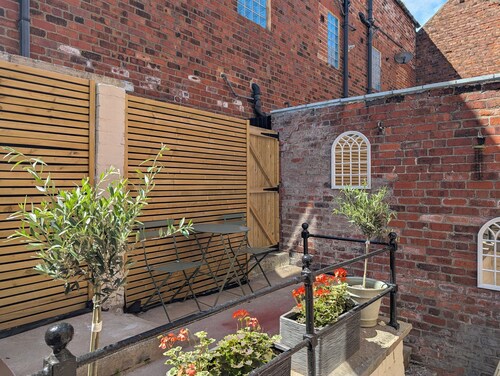 Botany Bay House - Whitby. Luxury holiday home in the centre of Whitby.