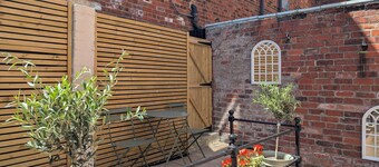 Botany Bay House - Whitby. Luxury holiday home in the centre of Whitby.