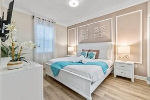 Setrika/meja setrika dan Wi-Fi gratis