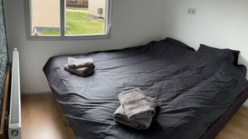 2 habitaciones, tabla de planchar con plancha y wifi