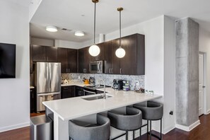 Microwave, oven, stovetop, dishwasher