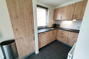 Fridge, microwave, dishwasher, toaster