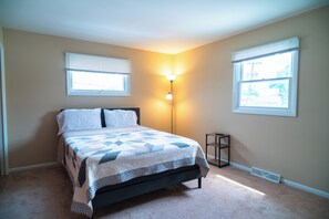 3 dormitorios, tabla de planchar con plancha, wifi y ropa de cama