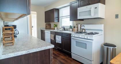 Modern Rooftop Retreat in Downtown Mundelein