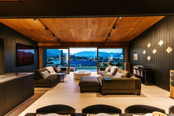 Casa superluxo, vista para o lago | Área de estar