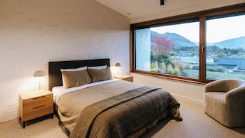 Luxury House, Lake View | Free WiFi
