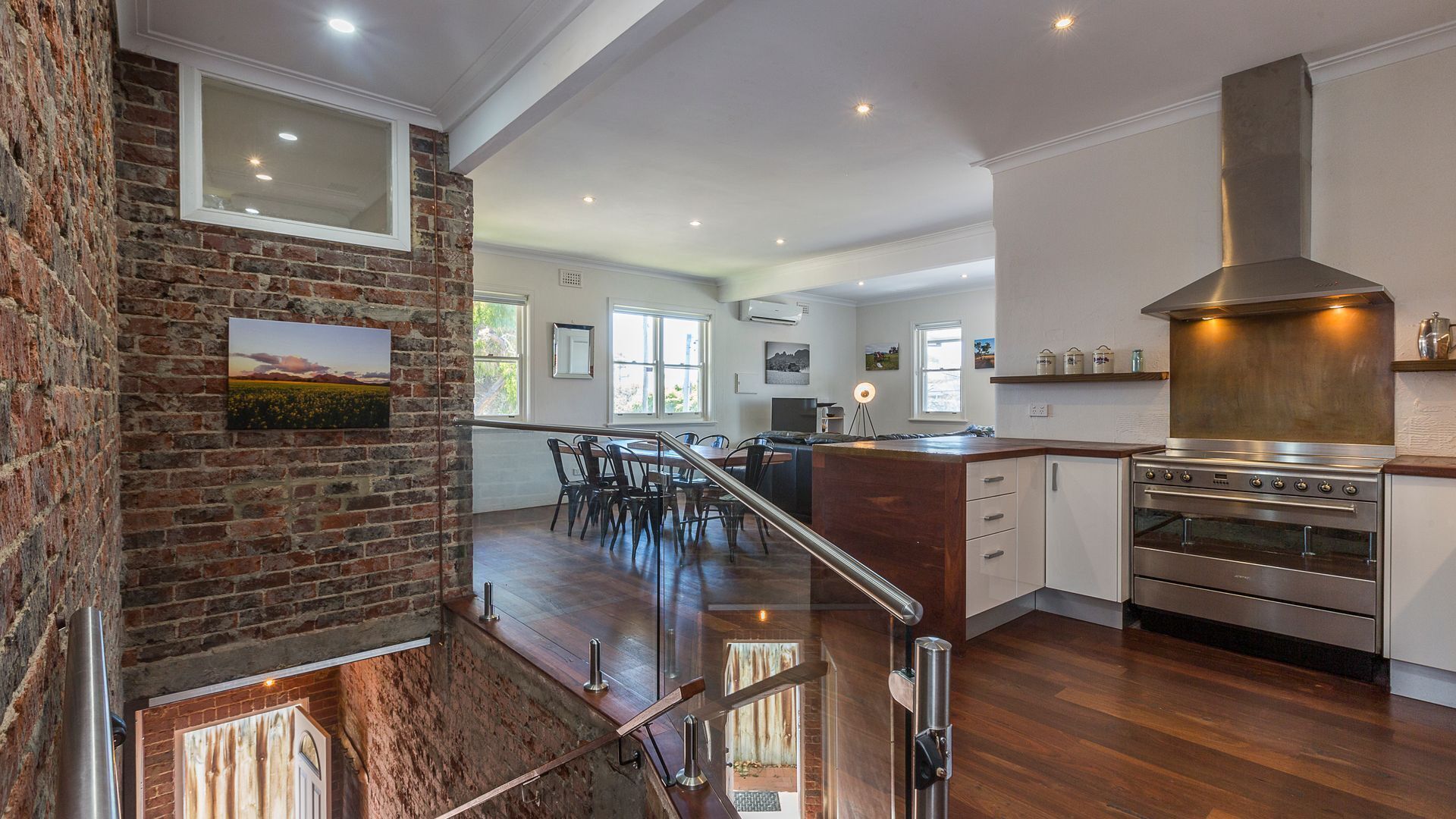 Microwave, oven, dishwasher, coffee/tea maker