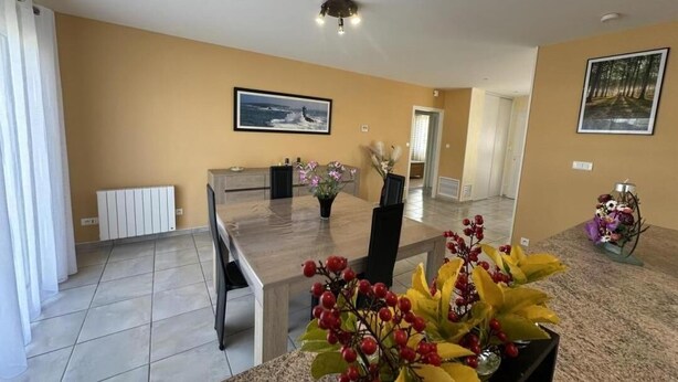 Dining - Gite Montanet - MEES (MEES)