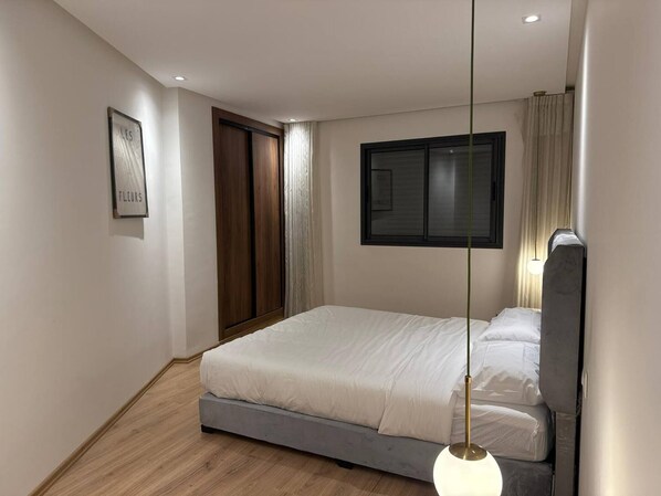 Apartment, 2 Bedrooms, City View