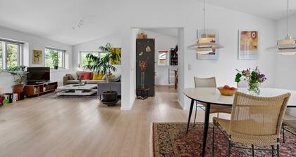 4 bedroom lovely home in Dronningmølle