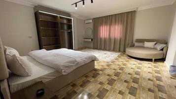 3 bedrooms, WiFi, bed sheets