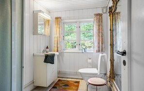 Shower - Amazing home in Skibby with WiFi (Skibby)