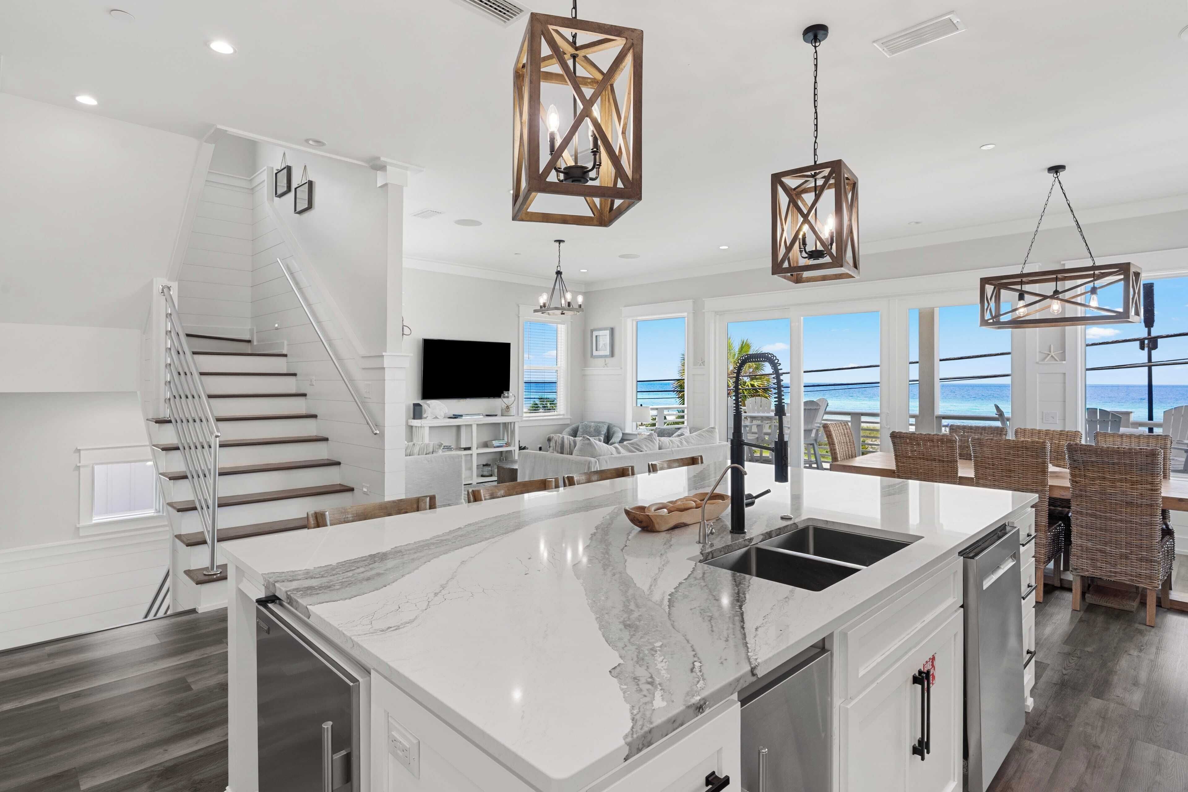 House (6 Bedrooms) | Interior