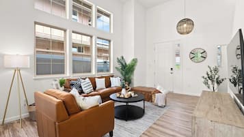 Rumah (6 Bedrooms) | Interior