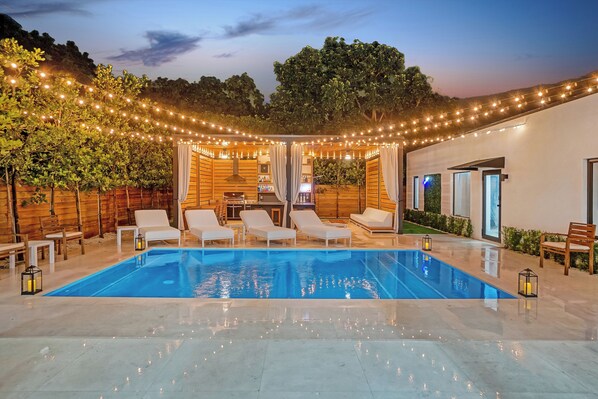 Outdoor pool, a heated pool