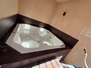 House, Multiple Beds, Pool Access, Pool View (Ivarica 1522) | Jetted tub - Private Jacuzzi Pool 2 Level House Private Coto (Mezcales)