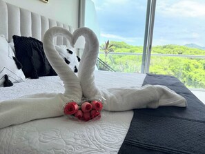 Appartement, plusieurs lits, accès piscine, vue océan (Bolongo 302)