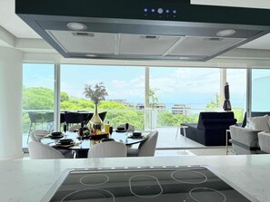 Apartament, diversos llits, accés a la piscina, vistes a l'oceà (Bolongo 302) | 2 dormitoris, decoració individual, mobiliari individual i roba de llit 