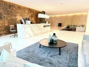 아파트, 침대(여러 개), 수영장 이용, 바다 전망 (Bolongo 005) | 로비