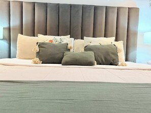 Apartment, Multiple Beds, Pool Access, Ocean View (Bolongo 005)