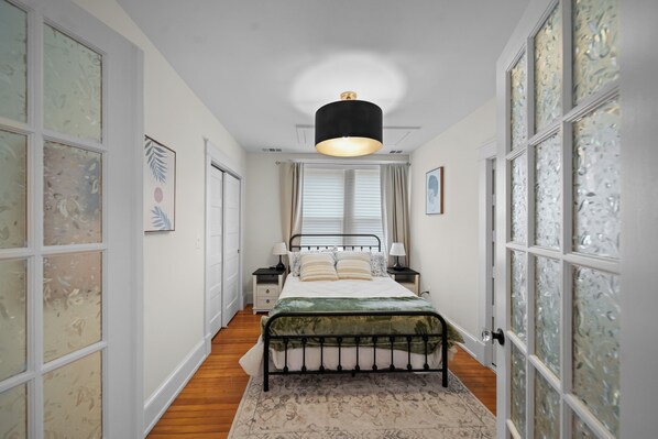 3 bedrooms, WiFi, bed sheets